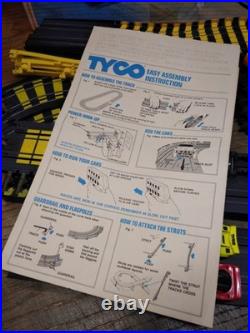 Vtg TYCO Cliff Hangers No 6208 HO Slot Car Race Set Cars Track Controllers withBox