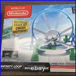 World Of Nintendo Mario Kart Infinity Loop Motorized Track Set withExclusive Yoshi