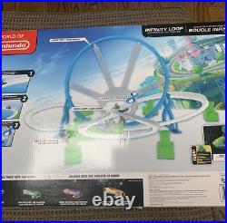World Of Nintendo Mario Kart Infinity Loop Motorized Track Set withExclusive Yoshi